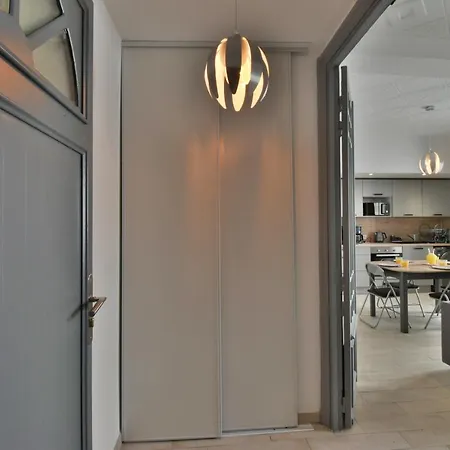 Centre Historique -free Parking-wifi-netflix-zen&cosy-sleepntripbeziers Lägenhet Béziers