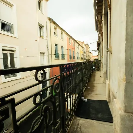 Centre Historique -free Parking-wifi-netflix-zen&cosy-sleepntripbeziers