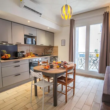 Centre Historique -free Parking-wifi-netflix-zen&cosy-sleepntripbeziers * Beziers