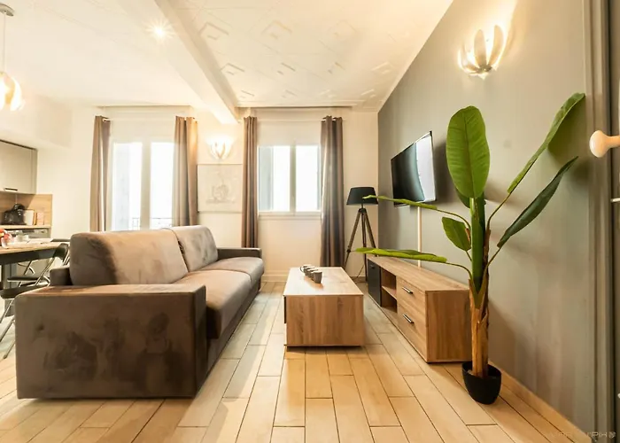 Centre Historique -free Parking-wifi-netflix-zen&cosy-sleepntripbeziers Béziers