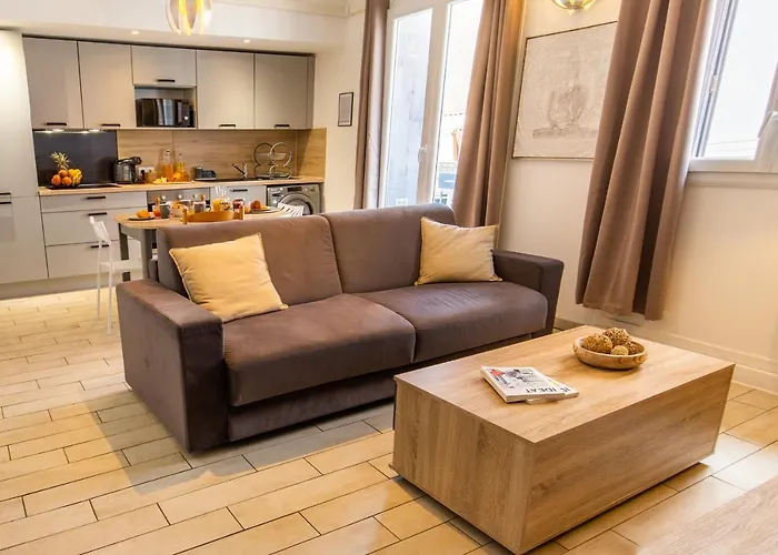 Centre Historique -free Parking-wifi-netflix-zen&cosy-sleepntripbeziers