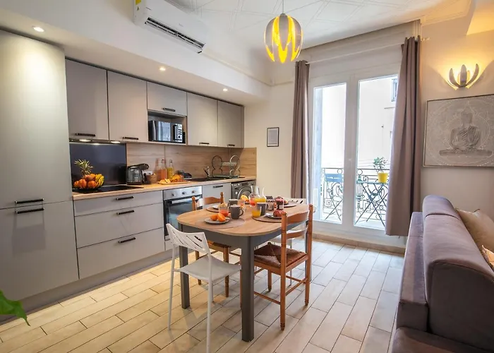 Centre Historique -free Parking-wifi-netflix-zen&cosy-sleepntripbeziers * Béziers